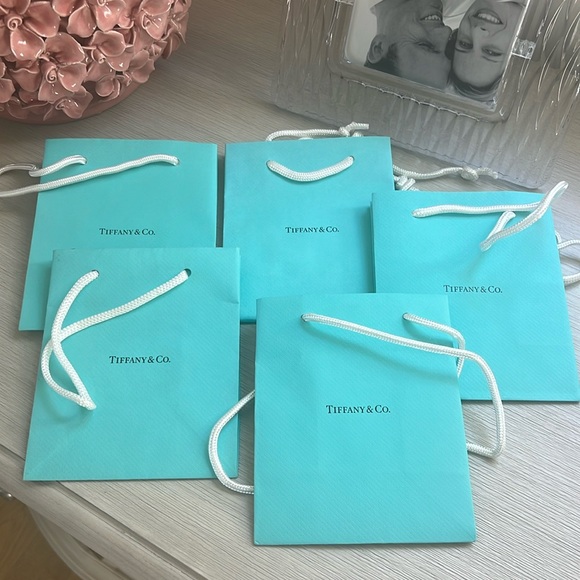Set of 5 Tiffany bags - Picture 1 of 1